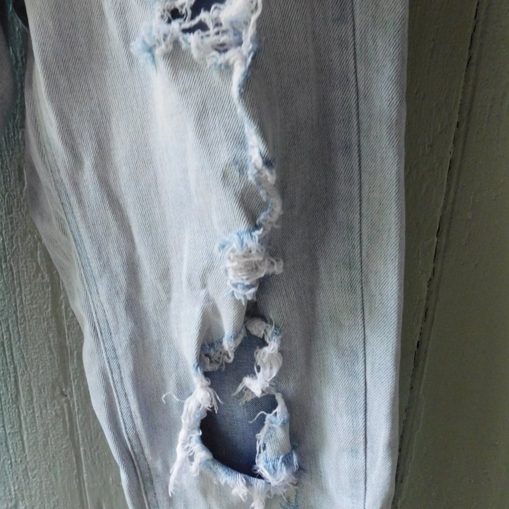 💎💎 High Rise Ripped Distressed Jeans - Picture 10 of 11